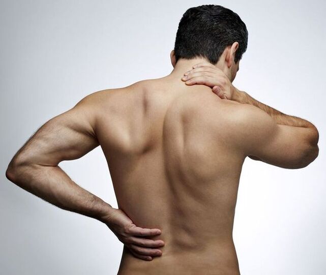 Long-term pain under the left shoulder blade in a man that requires a visit to a therapist